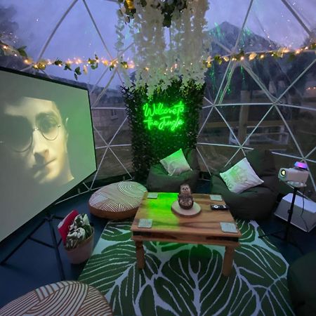 Country Bumpkins Luxury Glamping Hotel Wellingore Bagian luar foto