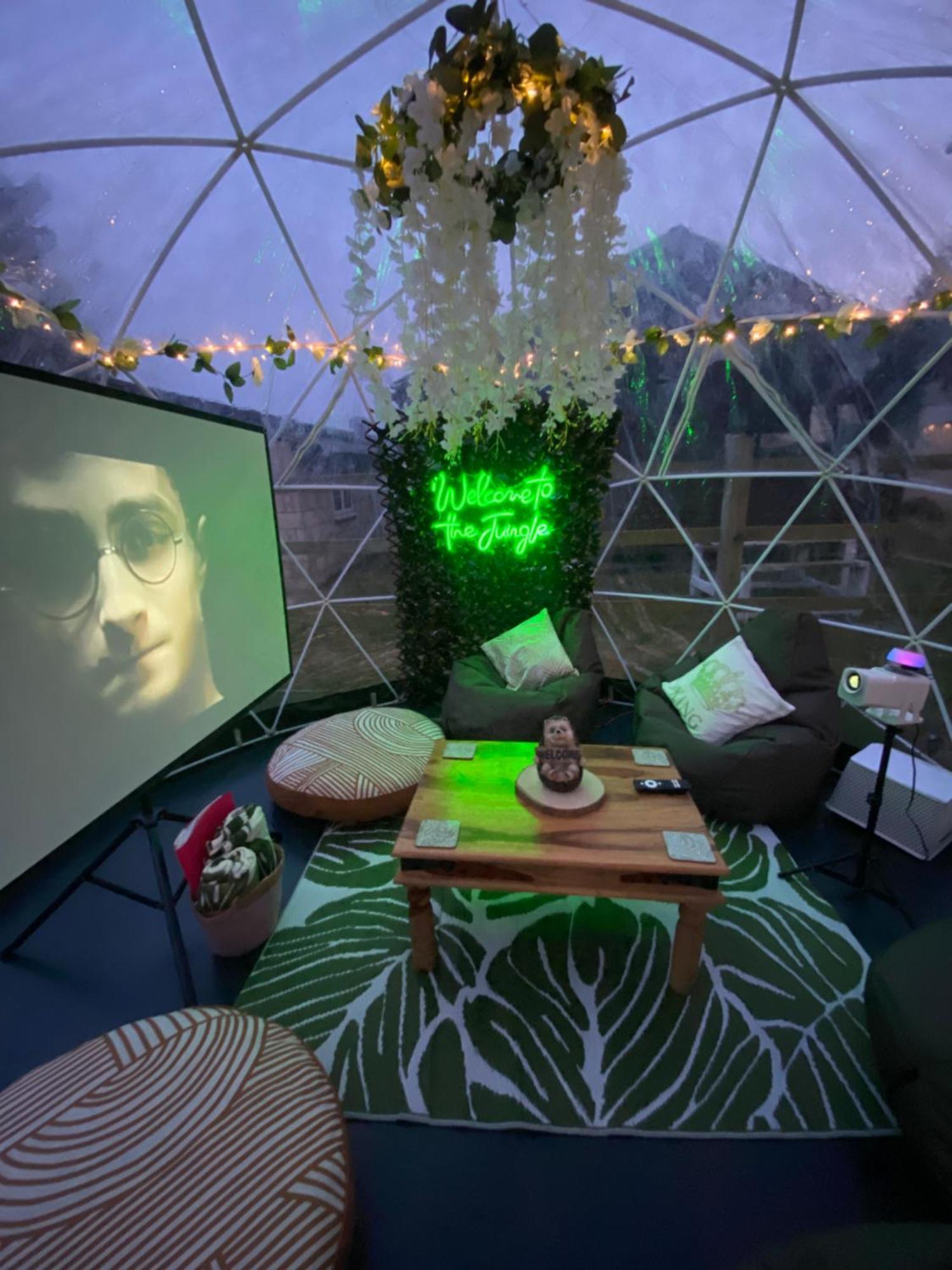 Country Bumpkins Luxury Glamping Hotel Wellingore Bagian luar foto